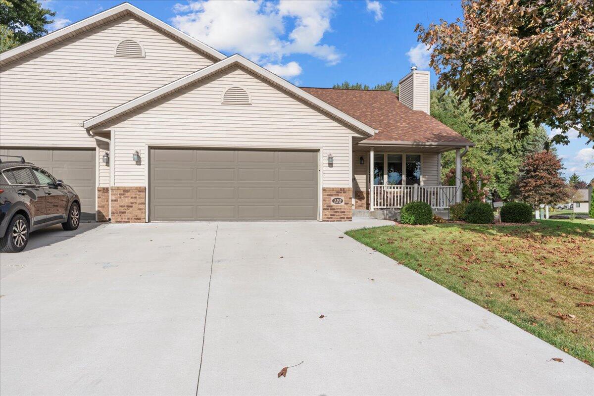 122 Lexington Court Sheboygan Falls, WI 53085 - Photo 1 of 1 122 Lexington Court