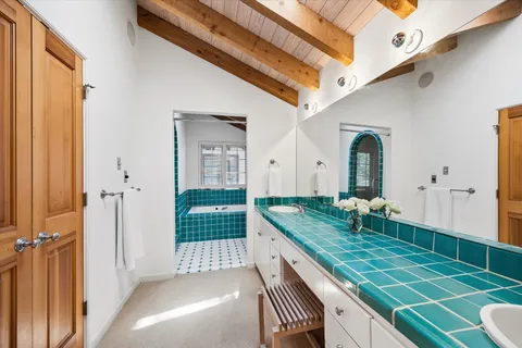 $1,995,000 | 5703 Indian Circle, Houston, TX 77057