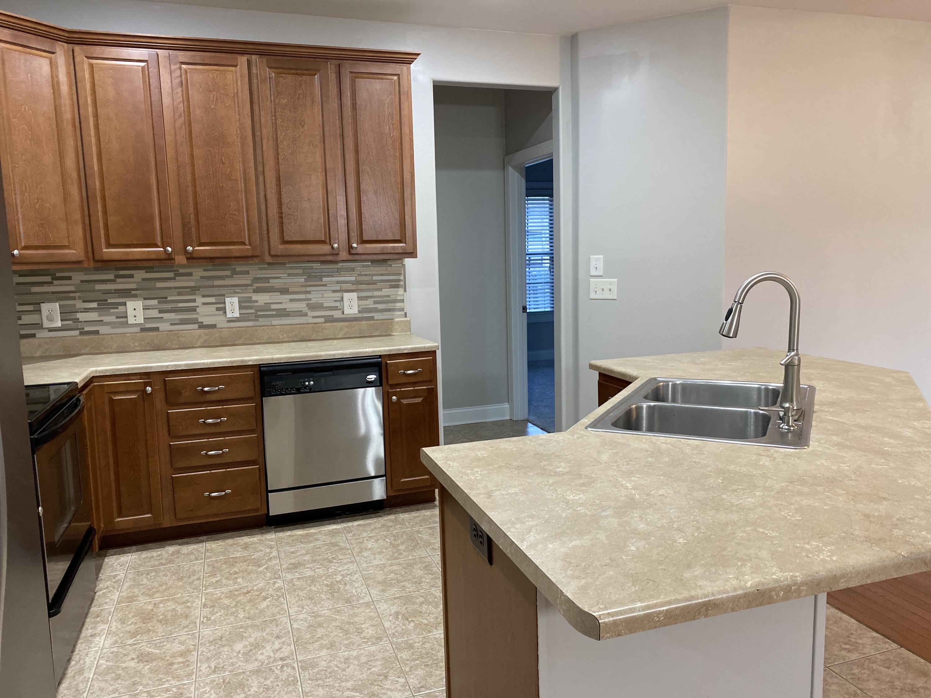 284 Price Road Elizabethton, TN 37643 - Photo 24 of 31 image