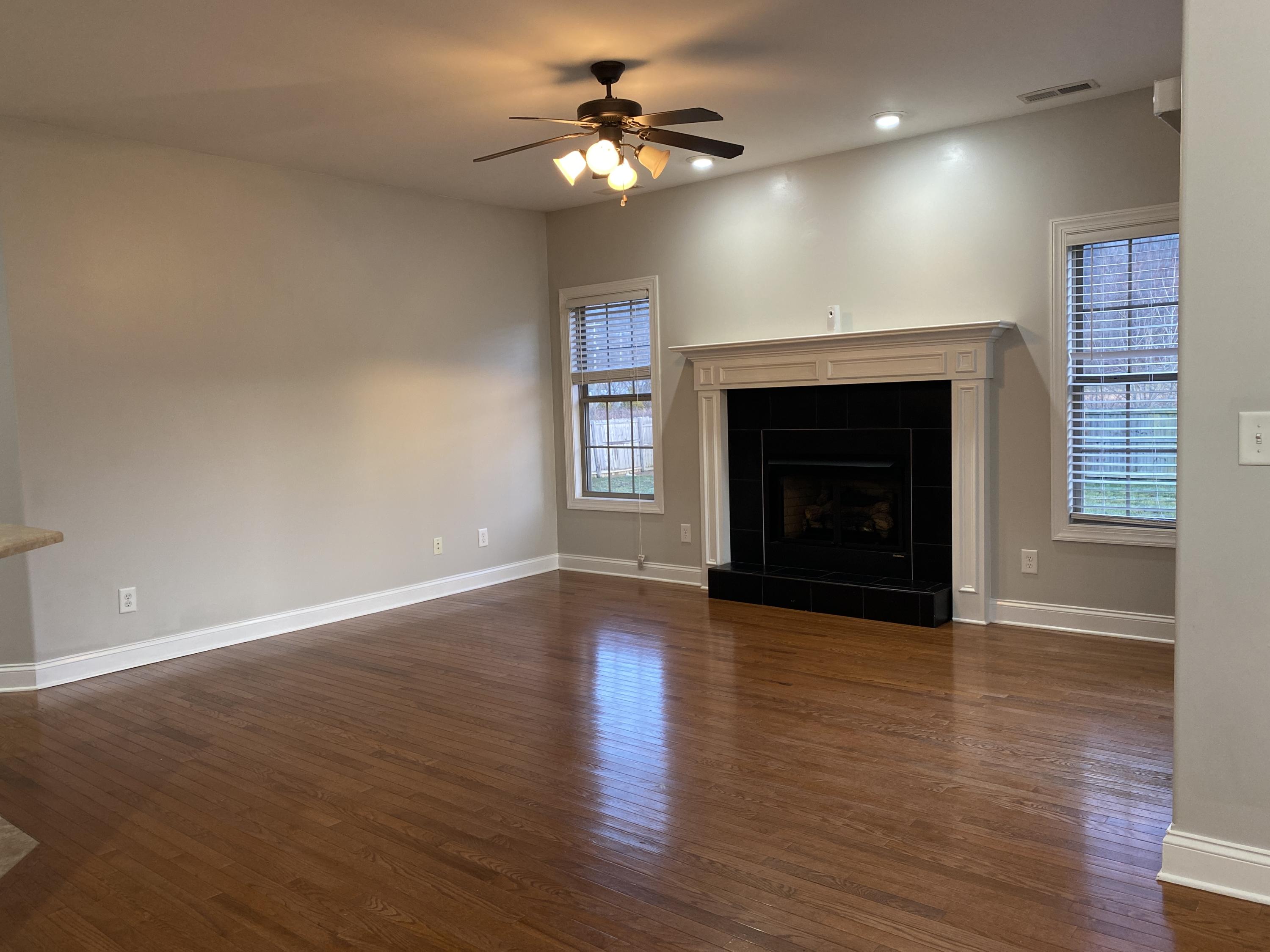284 Price Road Elizabethton, TN 37643 - Photo 4 of 31 image