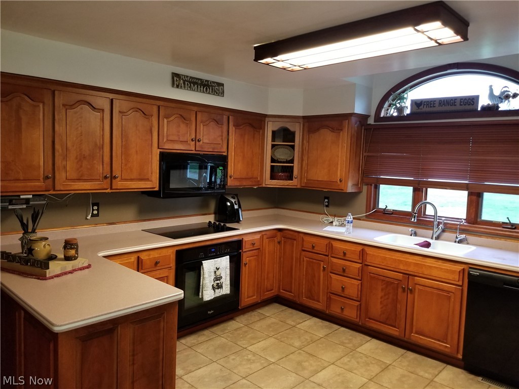 891 Lake Road Southeast Lancaster, OH 43130 - Photo 2 of 26 Gallery Image 2