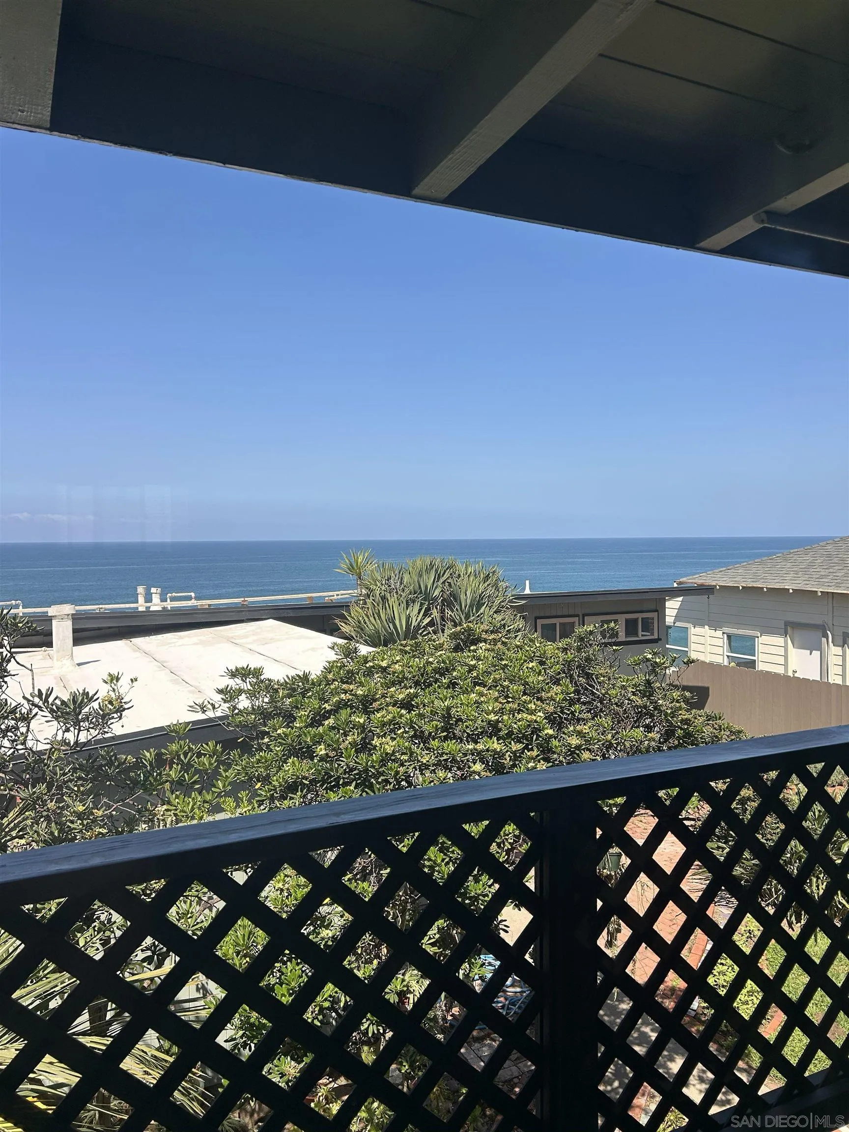 643 4th Street Encinitas, CA 92024 - Photo 11 of 19