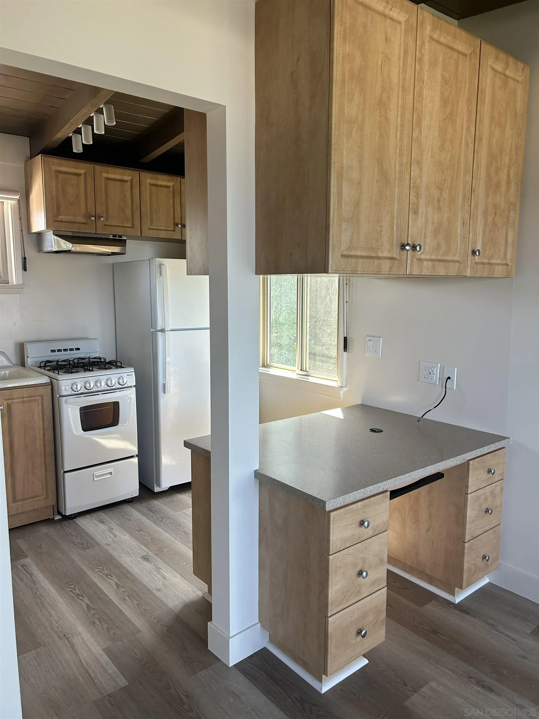 643 4th Street Encinitas, CA 92024 - Photo 15 of 19