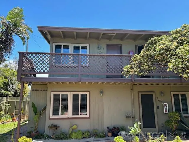 643 4th Street Encinitas, CA 92024 - Photo 2 of 19