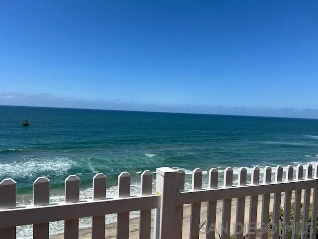 643 4th Street Encinitas, CA 92024 - Photo 3 of 19