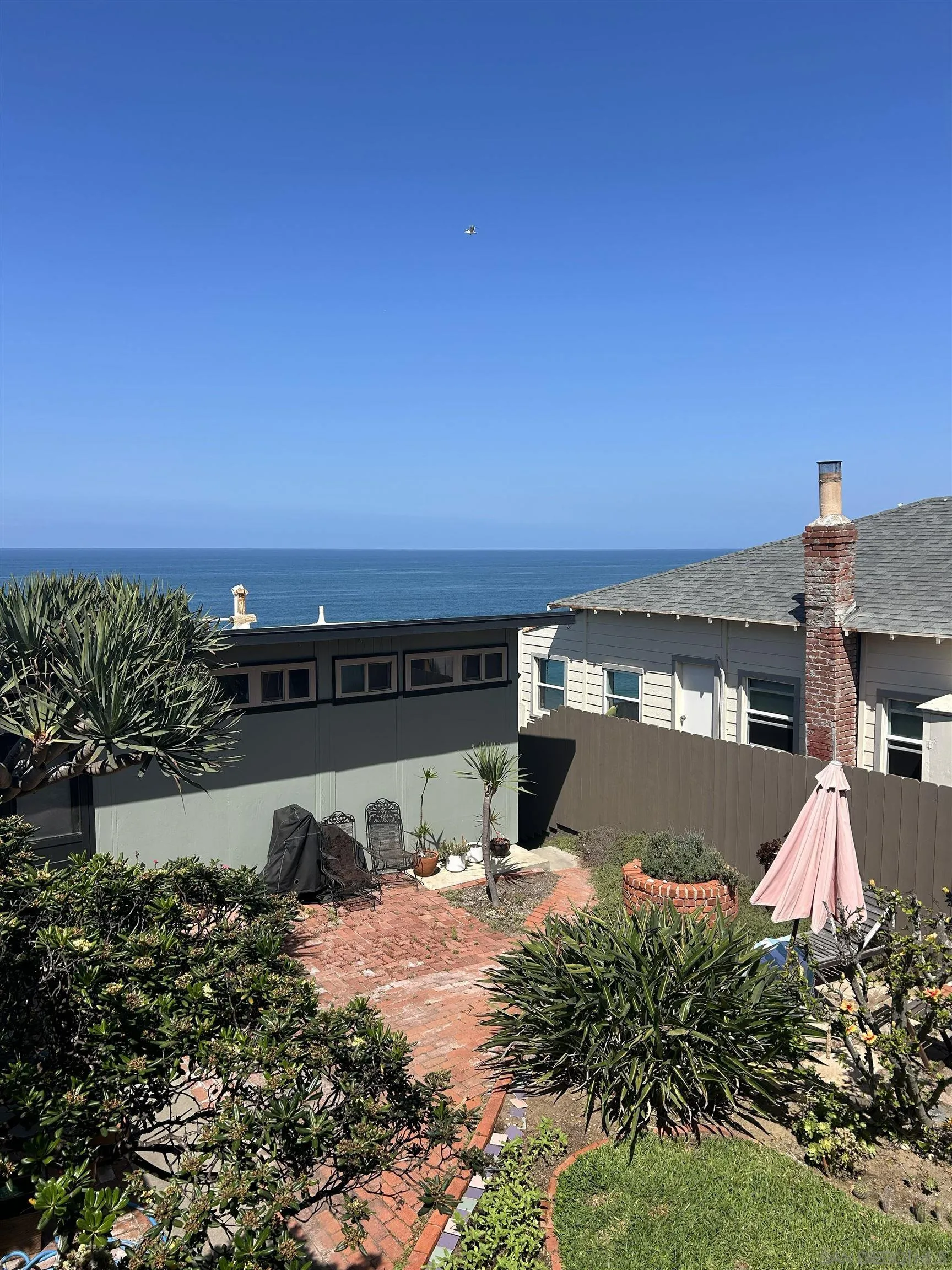 643 4th Street Encinitas, CA 92024 - Photo 9 of 19