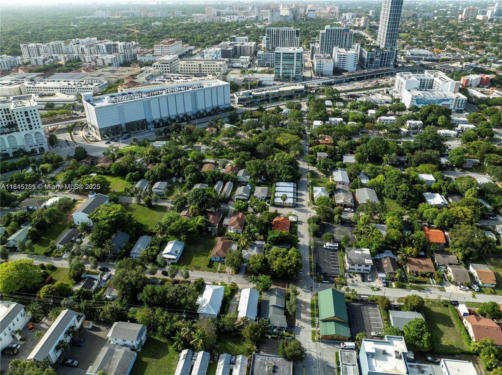 106 Florida Avenue Coral Gables, FL 33133 - Photo 29 of 34 a view of a city