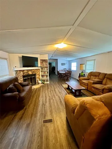 $150,000 | 112 Oak Acrs Drive East, Malakoff, TX 75148