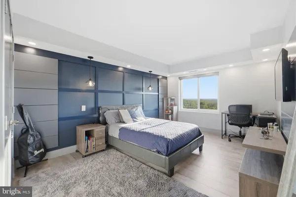 $635,000 | 8340 Greensboro Drive, Unit 1007, McLean, VA 22102