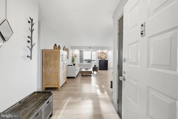 $635,000 | 8340 Greensboro Drive, Unit 1007, McLean, VA 22102