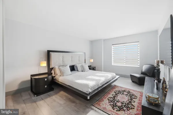 $635,000 | 8340 Greensboro Drive, Unit 1007, McLean, VA 22102