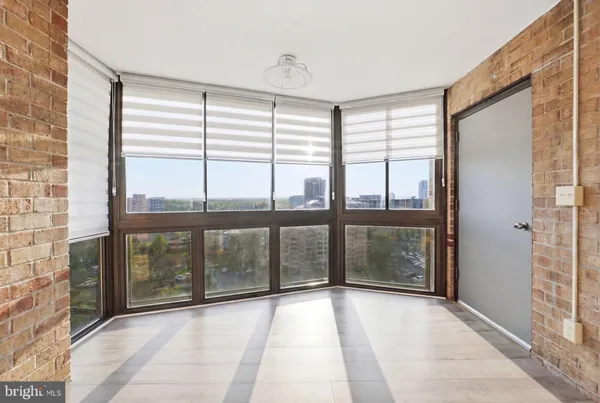 $635,000 | 8340 Greensboro Drive, Unit 1007, McLean, VA 22102