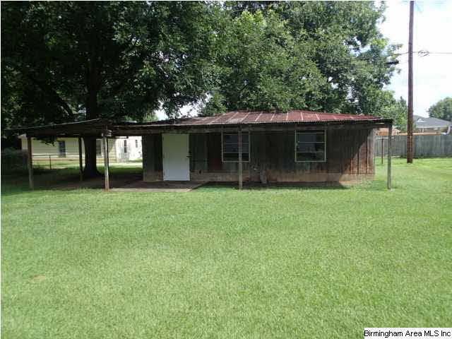 1108 Walnut Street West Sylacauga, AL 35150 - Photo 4 of 14