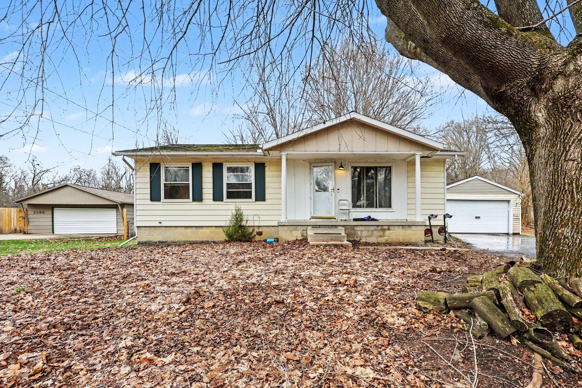 3390 Harben Street Jackson, MI 49203 - Photo 1 of 16 002_cfhj3889_215