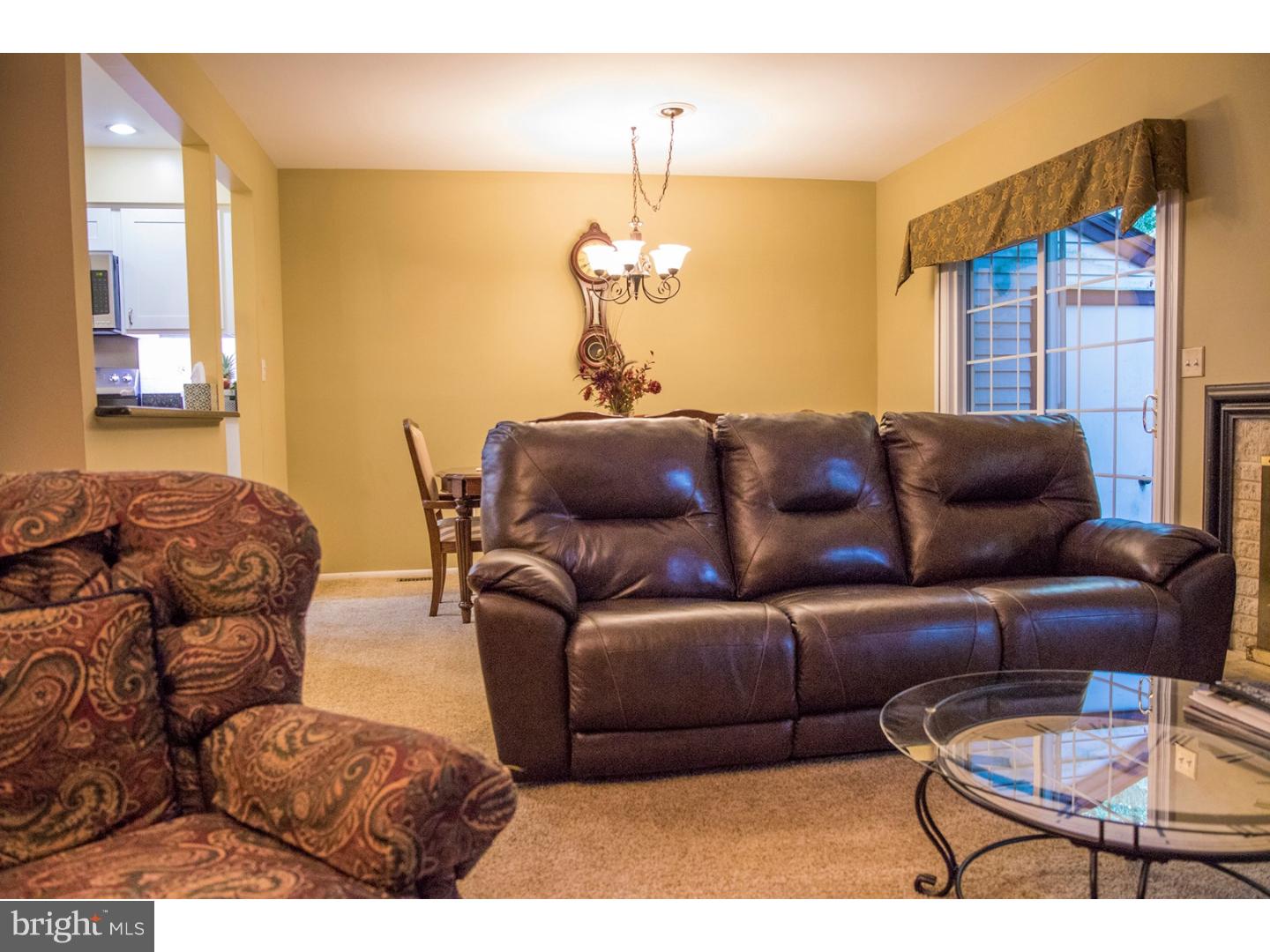 59 Farnwood Road Mount Laurel, NJ 08054 - Photo 13 of 23 Living Room