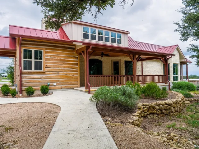 $1,100,000 | 529 Vista Rdg Drive, Round Mountain, TX 78663