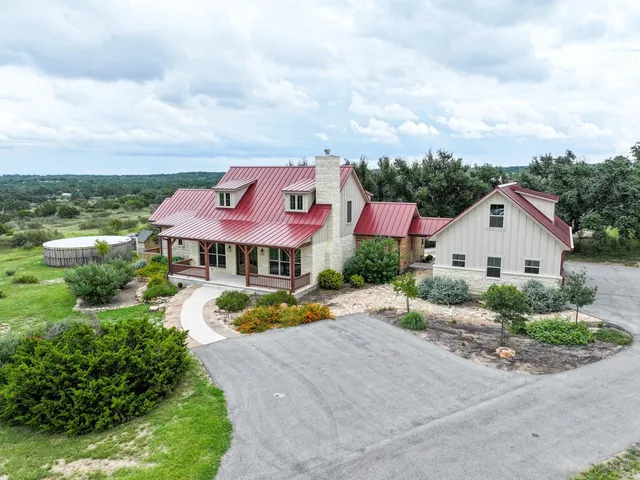 $1,100,000 | 529 Vista Rdg Drive, Round Mountain, TX 78663