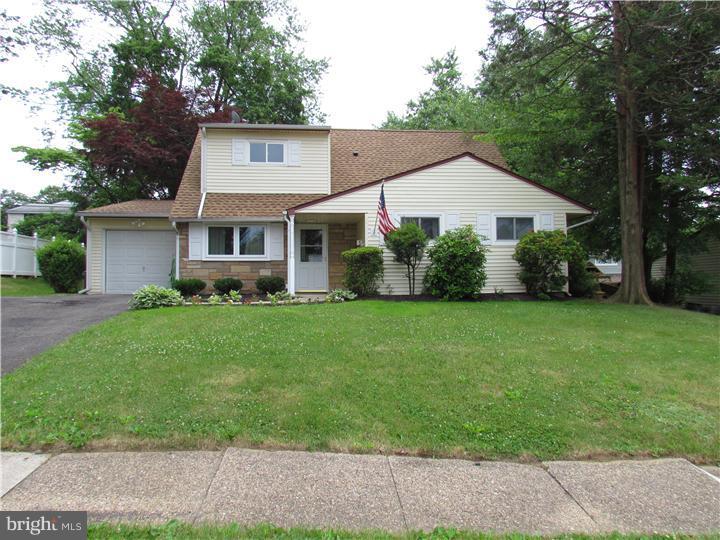 4 Hawk Road Levittown, PA 19056 - Photo 1 of 20 View
