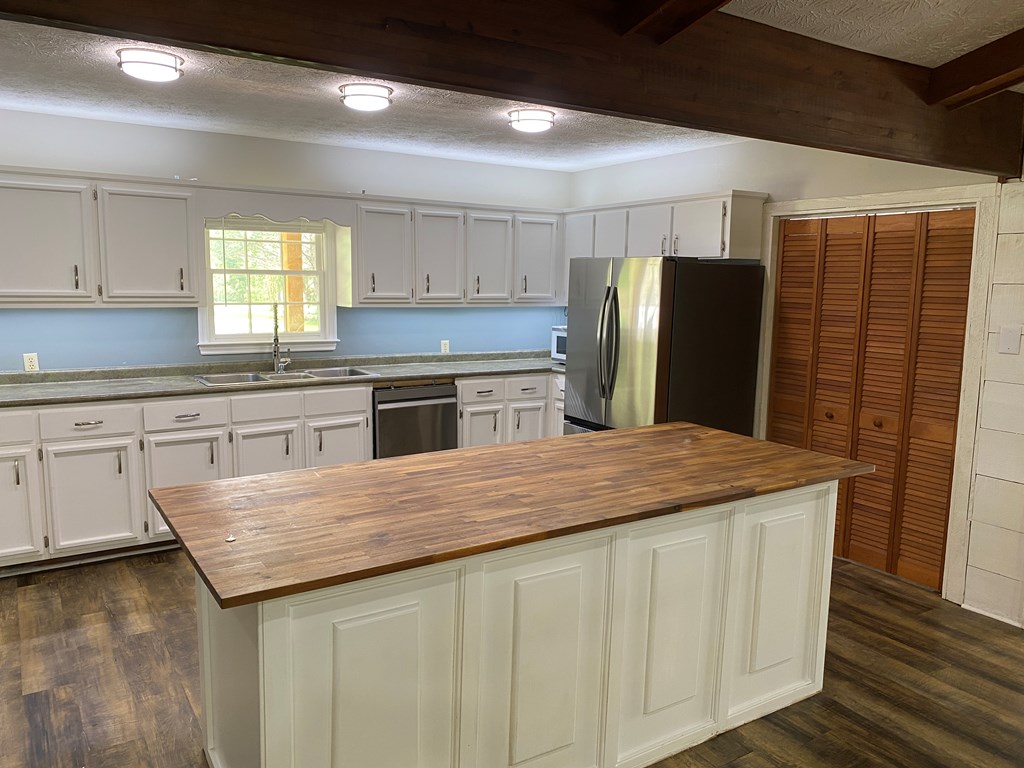 414 Airpark Road Waverly Hall, GA 31831 - Photo 15 of 38