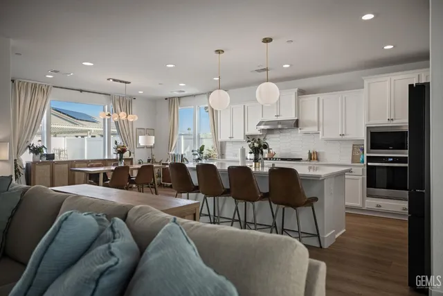 $655,000 | Undisclosed Address, Bakersfield, CA 93311