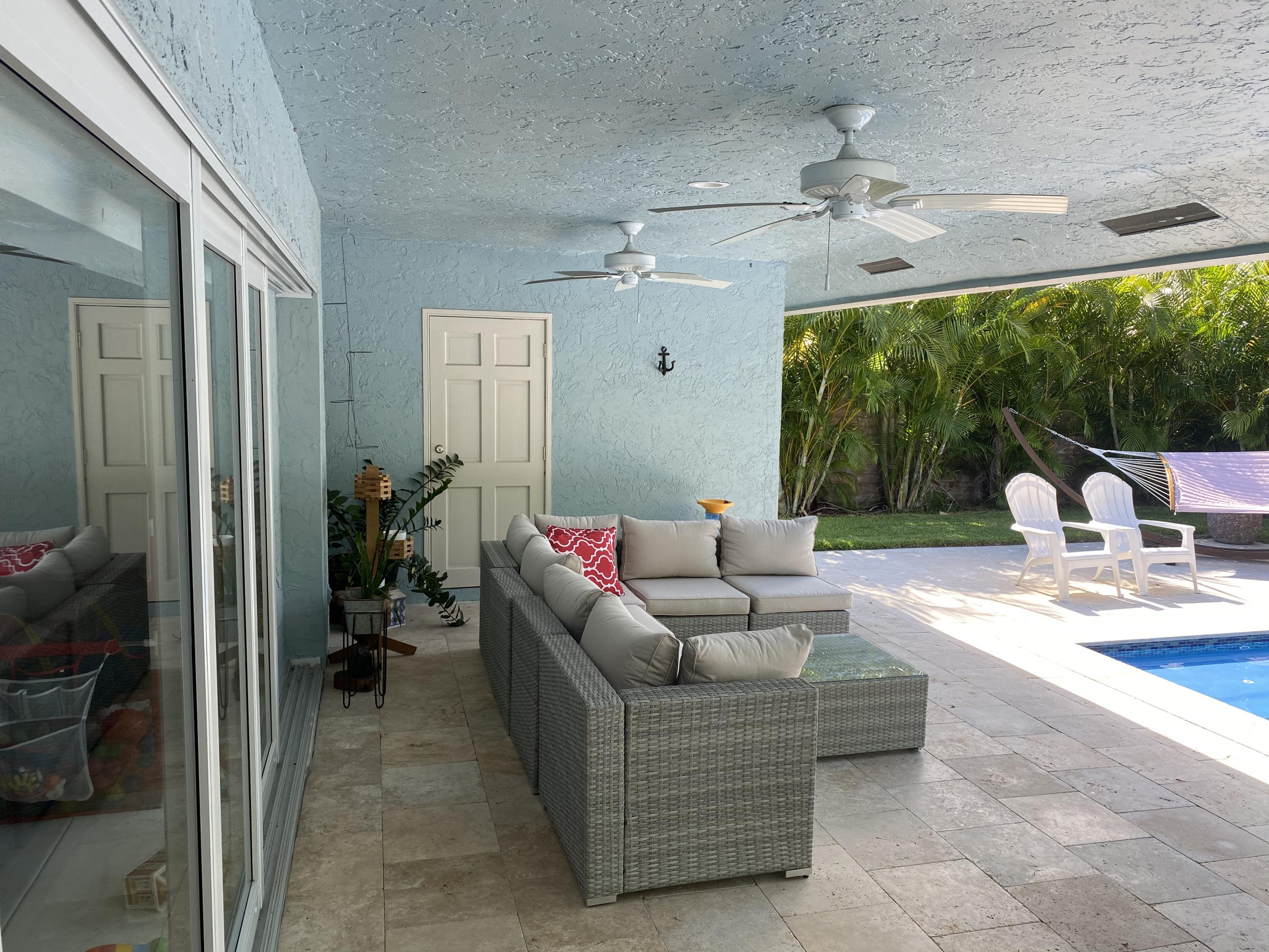 759 Bailey Street Boca Raton, FL 33487 - Photo 7 of 22 783D0BAF-209B-4721-BF0C-78C92ABCFAEA