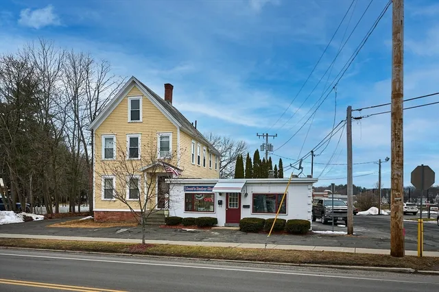$249,000 | 372 Federal Street, Greenfield, MA 01301