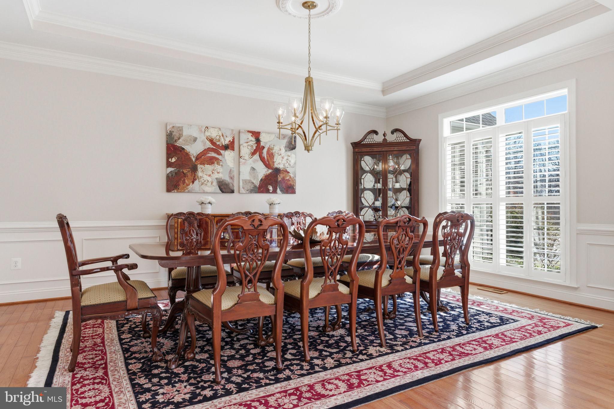22455 Pine Ridge Court Ashburn, VA 20148 - Photo 11 of 99 Large Capacity Dining Room