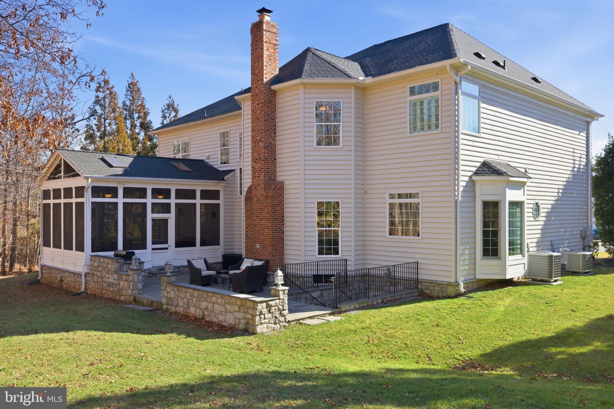 22455 Pine Ridge Court Ashburn, VA 20148 - Photo 4 of 99 .51 acre lot!