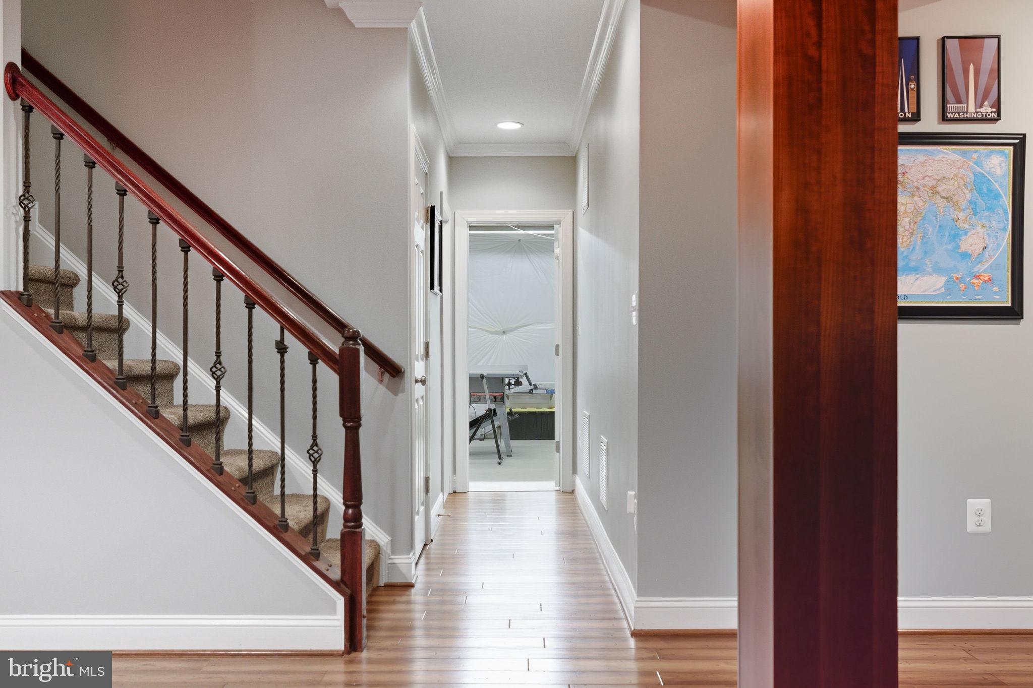 22455 Pine Ridge Court Ashburn, VA 20148 - Photo 77 of 99 Hallway to full bath & Bonus room