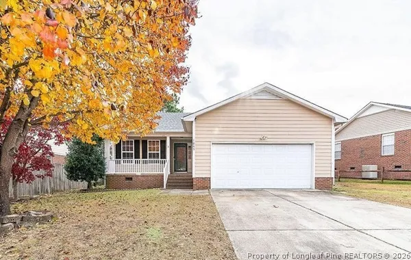 $1,700 | 1045 Alexwood Drive, Hope Mills, NC 28348