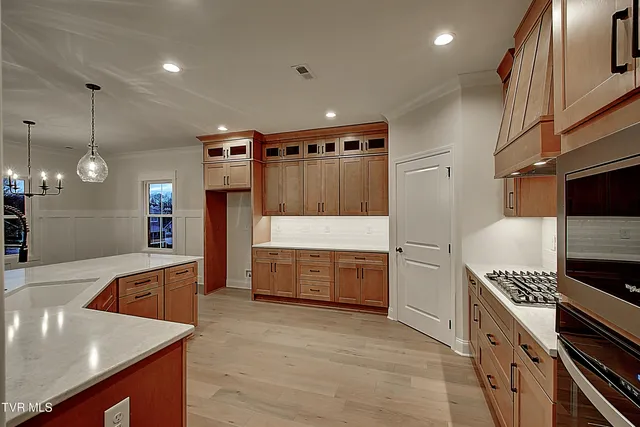 $974,900 | 3 Morning Glory Terrace, Johnson City, TN 37615