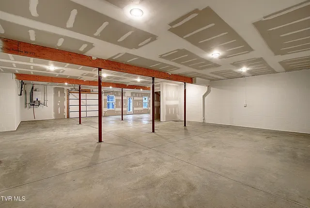 $974,900 | 3 Morning Glory Terrace, Johnson City, TN 37615