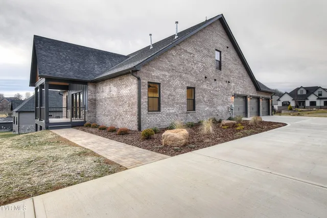 $974,900 | 3 Morning Glory Terrace, Johnson City, TN 37615