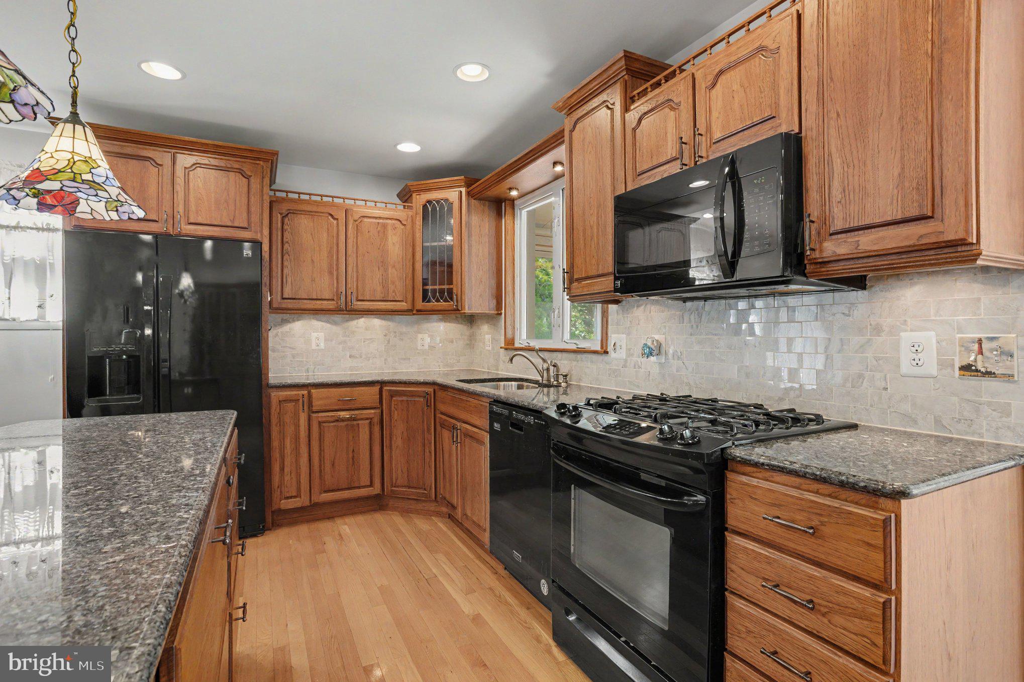 9618 Dundawan Road Nottingham, MD 21236 - Photo 6 of 39