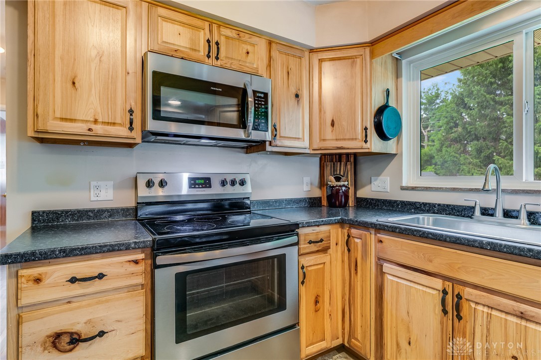 4841 West Ridgewood Road Springfield, OH 45503 - Photo 8 of 48