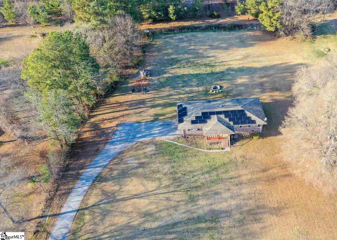 140 Skinner Road Inman, SC 29349 - Photo 2 of 16