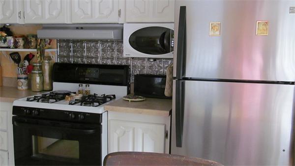 557 Southwest Cutoff Worcester, MA 01607 - Photo 7 of 11 Gallery Image 7