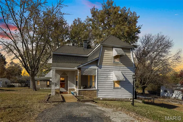 $130,000 | 8625 South Grand Avenue, St. Louis, MO 63125