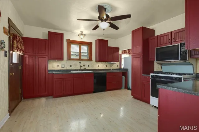 $130,000 | 8625 South Grand Avenue, St. Louis, MO 63125