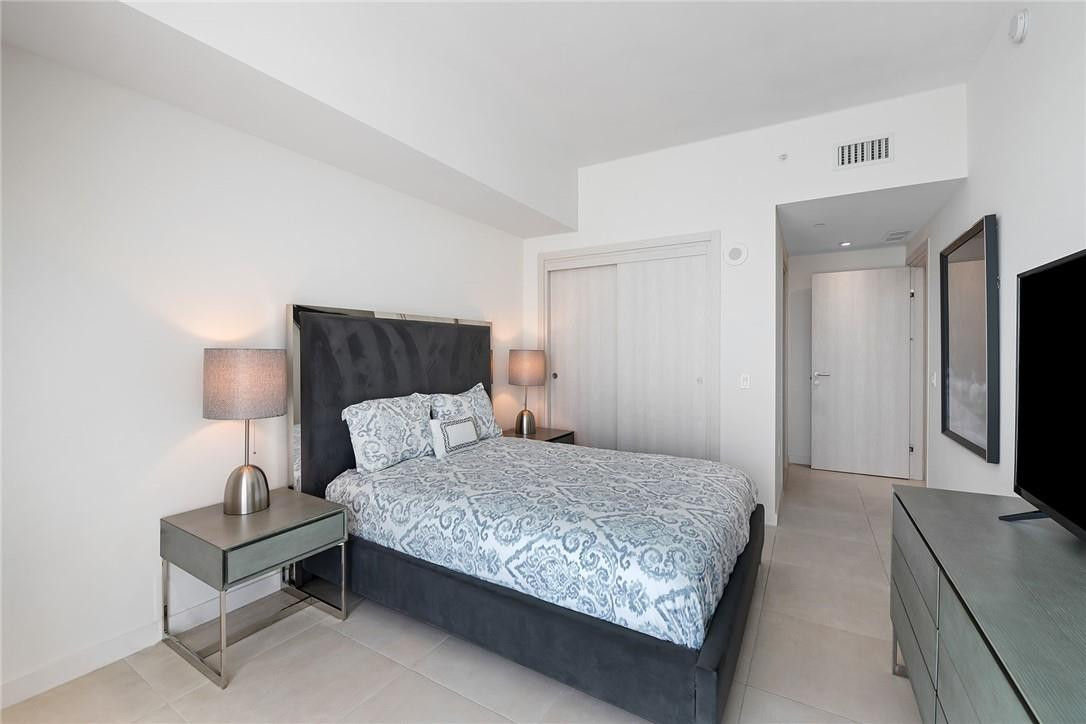 401 North Birch Road, Unit TH3 Fort Lauderdale, FL 33304 - Photo 15 of 48 Photo 15