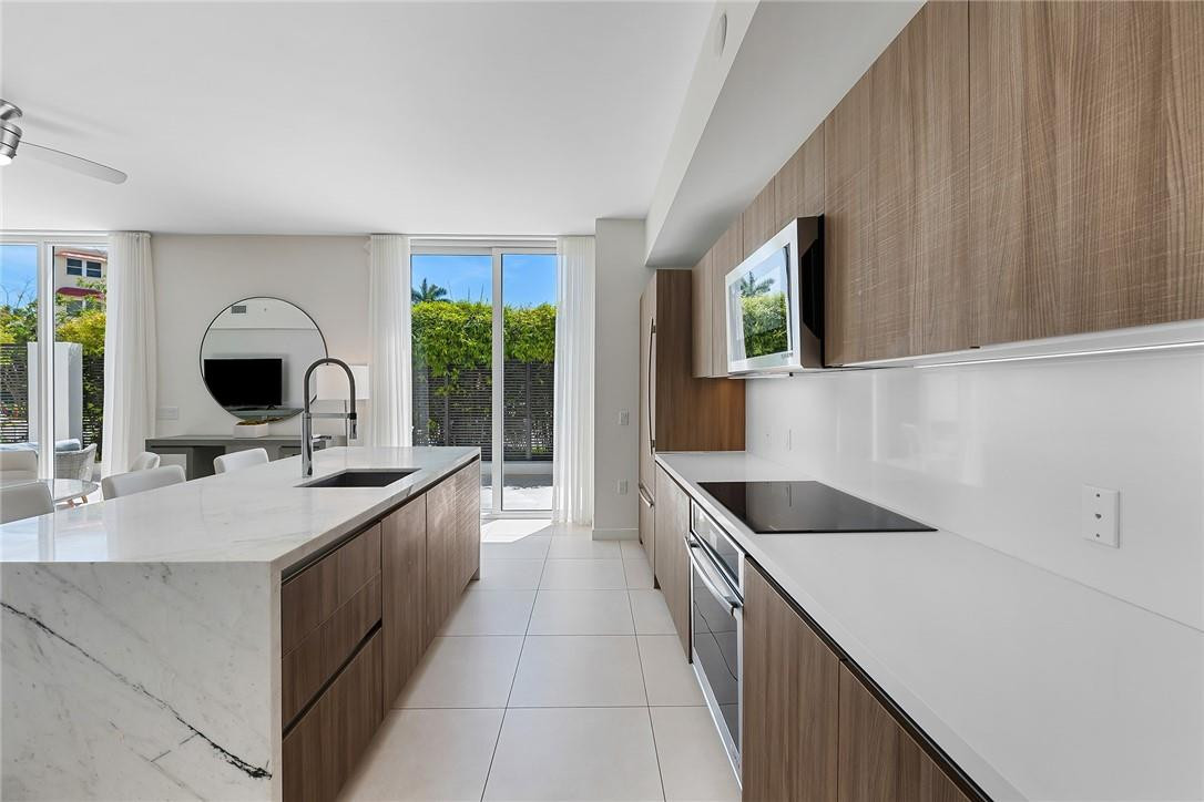 401 North Birch Road, Unit TH3 Fort Lauderdale, FL 33304 - Photo 19 of 48 Photo 19