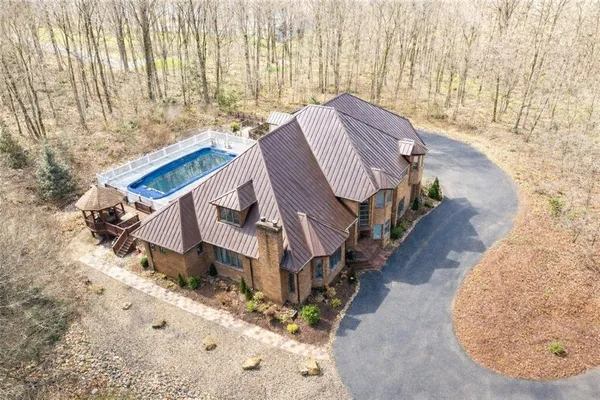 $619,000 | 1 Coronado Drive, New Castle, PA 16105