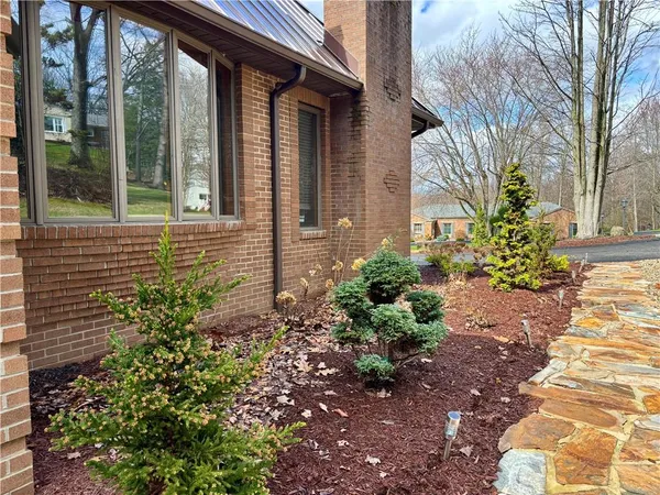 $619,000 | 1 Coronado Drive, New Castle, PA 16105