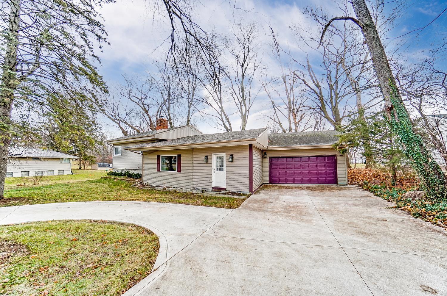 618 Stratton Road Fort Wayne, IN 46825 - Photo 1 of 33 Gallery Image 1
