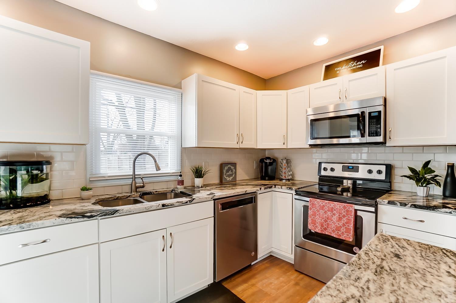 618 Stratton Road Fort Wayne, IN 46825 - Photo 11 of 33 Gallery Image 11