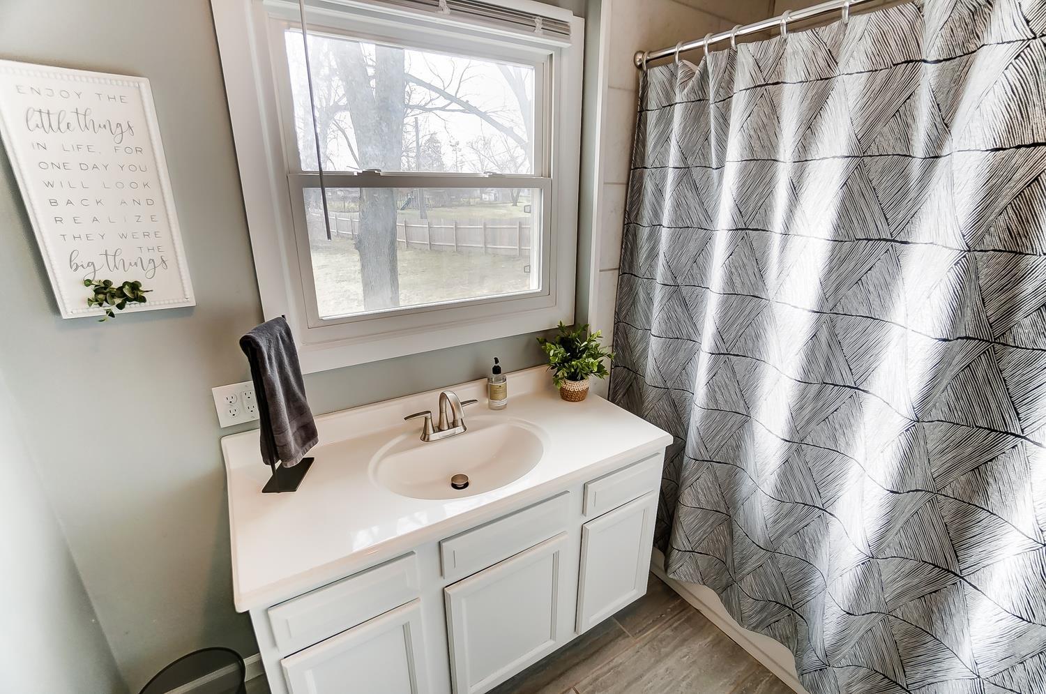 618 Stratton Road Fort Wayne, IN 46825 - Photo 20 of 33 Gallery Image 20