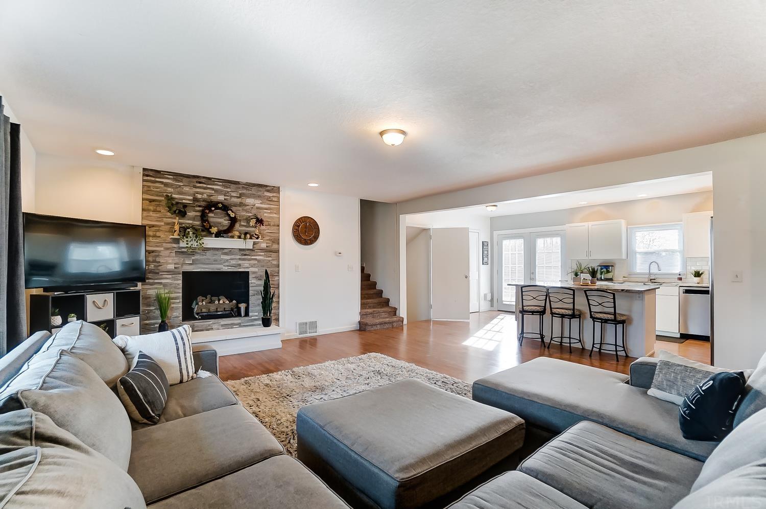 618 Stratton Road Fort Wayne, IN 46825 - Photo 5 of 33 Gallery Image 5