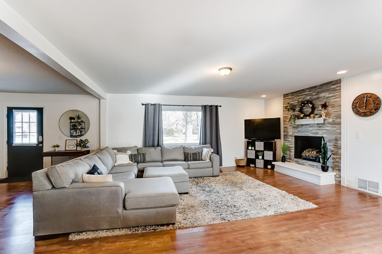 618 Stratton Road Fort Wayne, IN 46825 - Photo 6 of 33 Gallery Image 6