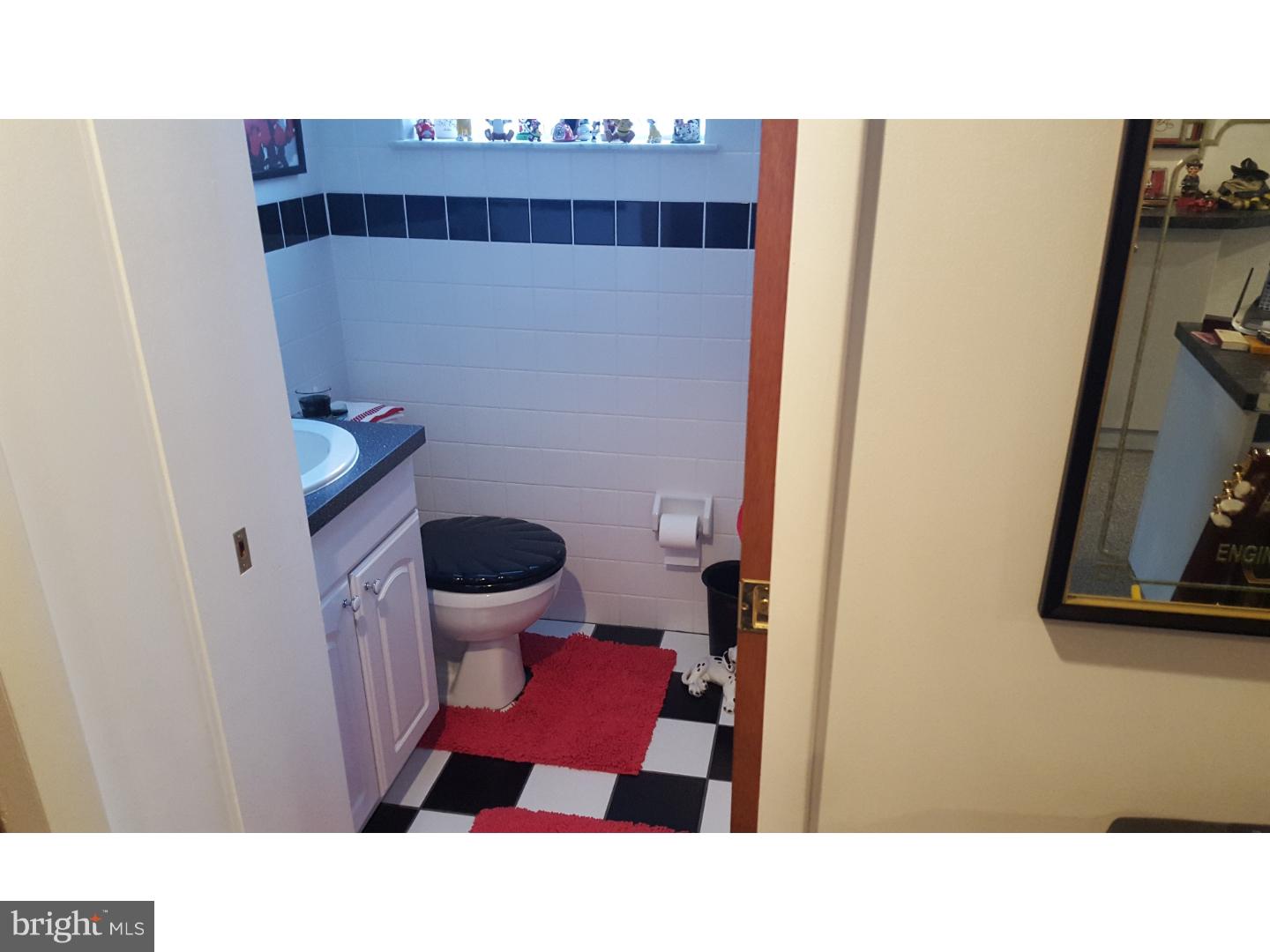 8934 Blue Grass Road Philadelphia, PA 19152 - Photo 14 of 15 Gallery Image 14