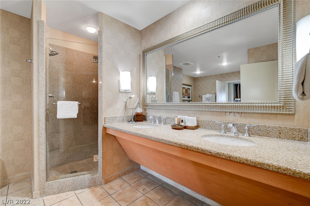 211 East Flamingo Road, Unit 1706 Las Vegas, NV 89169 - Photo 14 of 57